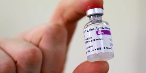 محاسن واکسن آسترازنکا از خطراتش بیشتر است، برای جوانان جایگزین معرفی گردد