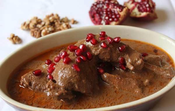 فُسوجَن خاتون، گل سر سبد مَسمَن ها فُسوجَن خاتون، گل سر سبد مَسمَن ها